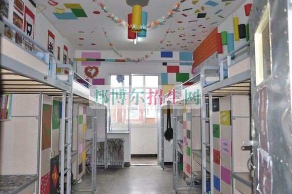 山西大學商務(wù)學院宿舍條件