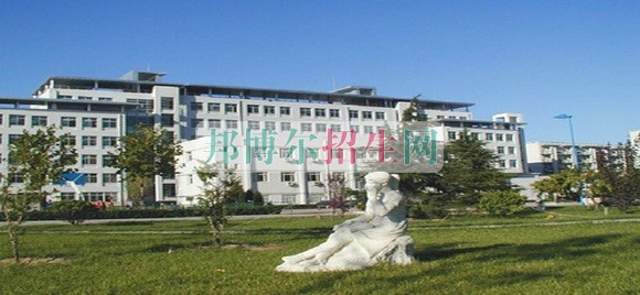 阿拉善職業(yè)技術(shù)學(xué)院?？圃盒閹讓? width=