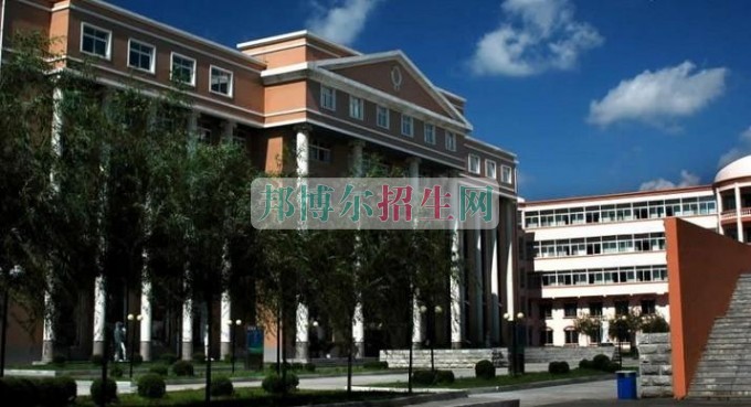 中?？即髮W(xué)怎么考