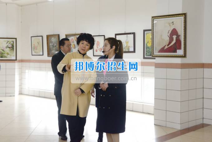 市委常委、宣傳部長潘梅到川南幼兒師范高等?？茖W校調(diào)研思想政治工作