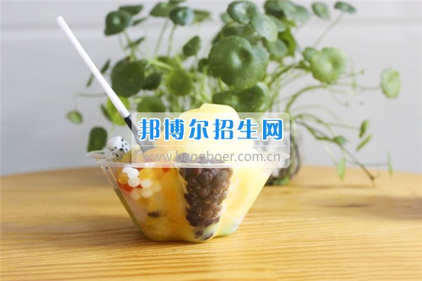 成都希望航空職業(yè)學(xué)校美味冷飲大曝光！據(jù)說，正數(shù)第三的是同學(xué)們最喜愛的冷飲！