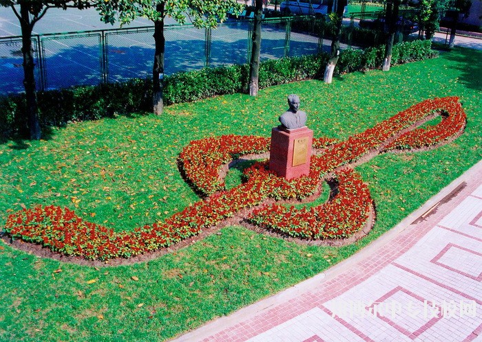 上海市音樂學(xué)院附屬中等音樂專科學(xué)校校園風(fēng)光