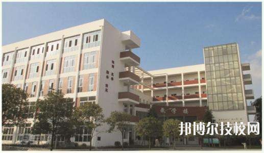 四川省商貿(mào)學(xué)校簡(jiǎn)介