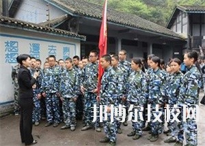 重慶華繡中等專業(yè)學(xué)校