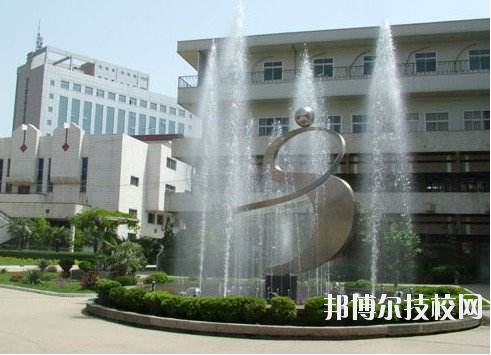 陜西第二商貿(mào)學(xué)校網(wǎng)站網(wǎng)址