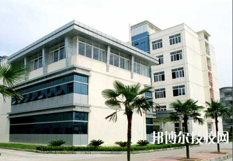 江西化學(xué)工業(yè)高級技工學(xué)校2020年報名條件、招生要求、招生對象