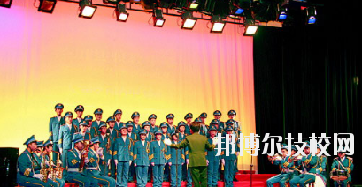 平?jīng)隼砉ぶ械葘I(yè)學(xué)校2020年報名條件、招生要求、招生對象