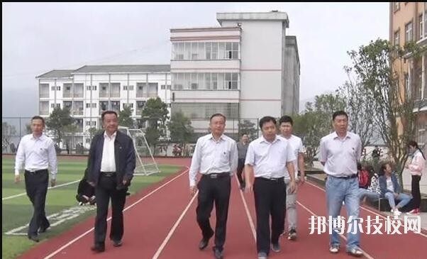 丹寨民族職業(yè)技術(shù)學(xué)校2020年報(bào)名條件、招生要求、招生對(duì)象