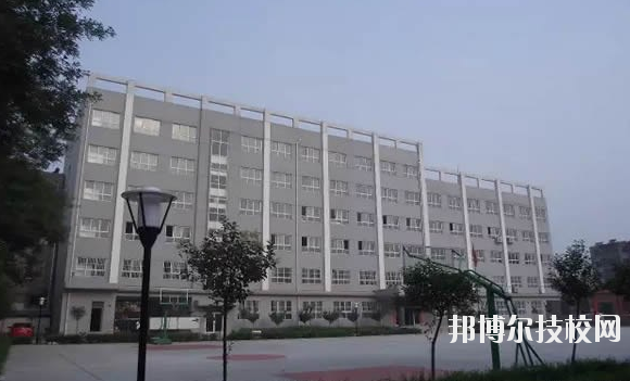 華陰市職業(yè)教育中心2020年報(bào)名條件、招生要求、招生對(duì)象 