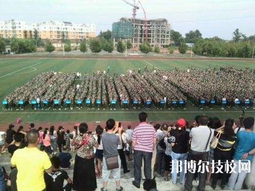 成都華夏衛(wèi)校2020年報(bào)名條件、招生要求、招生對(duì)象