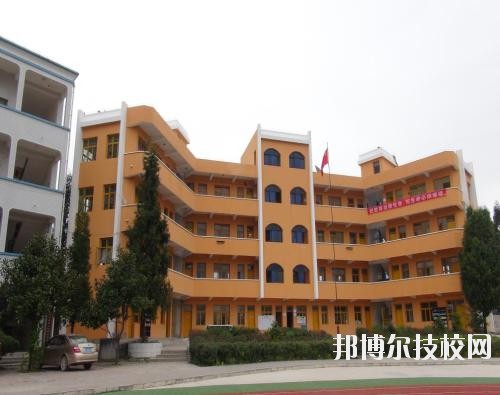 貴定中等職業(yè)技術(shù)學(xué)校2020年報(bào)名條件、招生要求、招生對(duì)象