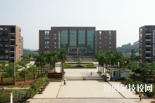 武漢南華光電職業(yè)技術(shù)學(xué)校學(xué)校怎么樣、好不好