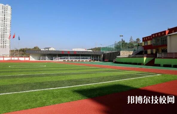 貴州科技學(xué)校2020年報(bào)名條件、招生要求、招生對(duì)象