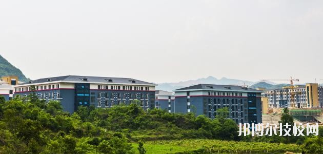 貴州經(jīng)貿(mào)職業(yè)學(xué)校2020年報(bào)名條件、招生要求、招生對(duì)象