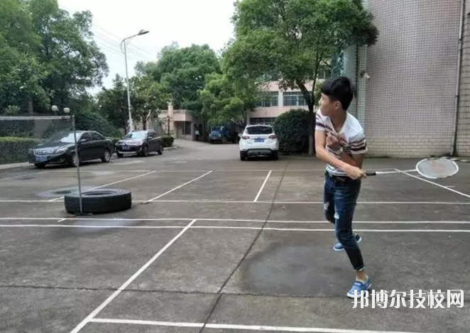 江西新興產(chǎn)業(yè)工程學(xué)校2020年報(bào)名條件、招生要求、招生對(duì)象