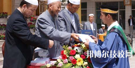 臨夏外國語學校2020年學費、收費多少