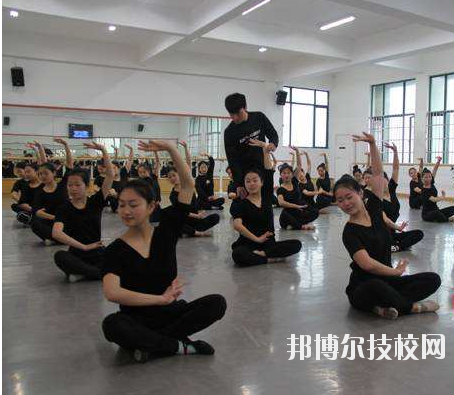 江山職業(yè)教育中心2020年報名條件、招生要求、招生對象