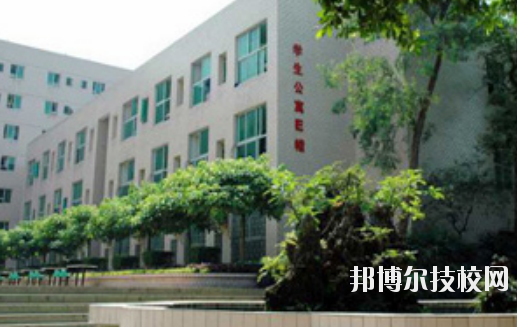 重慶機(jī)械技師學(xué)院2020年報(bào)名條件、招生要求、招生對(duì)象