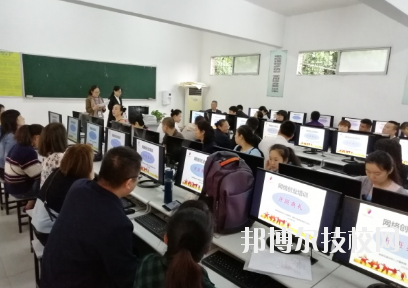 重慶現(xiàn)代技工學(xué)校學(xué)校怎么樣、好不好