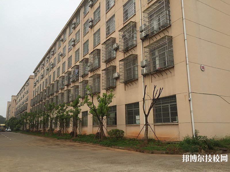 吉安信息工程學(xué)校怎么樣、好不好