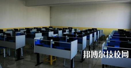 甘肅經(jīng)濟(jì)貿(mào)易學(xué)校2020年學(xué)費(fèi)、收費(fèi)多少