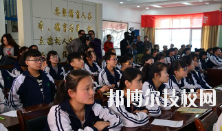 蘭州旅游職業(yè)學校2020年報名條件、招生要求、招生對象