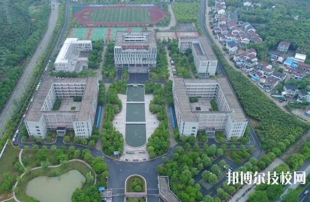 長興技師學(xué)院2020年報(bào)名條件、招生要求、招生對(duì)象