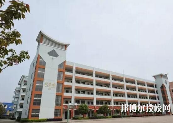 義烏城鎮(zhèn)職業(yè)技術(shù)學(xué)校2020年報名條件、招生要求、招生對象