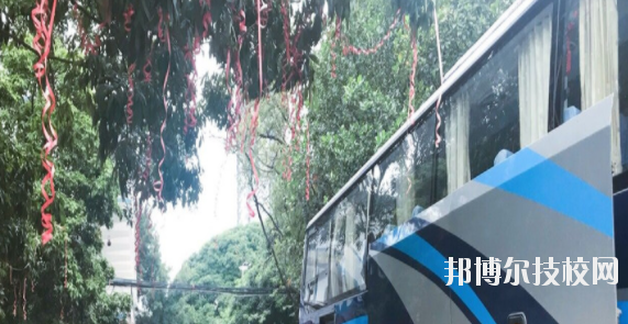 南寧信息工程職業(yè)技術(shù)學(xué)校2020年報名條件、招生要求、招生對象 