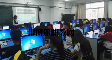 天水電子信息工程職業(yè)學(xué)校2020年學(xué)費、收費多少