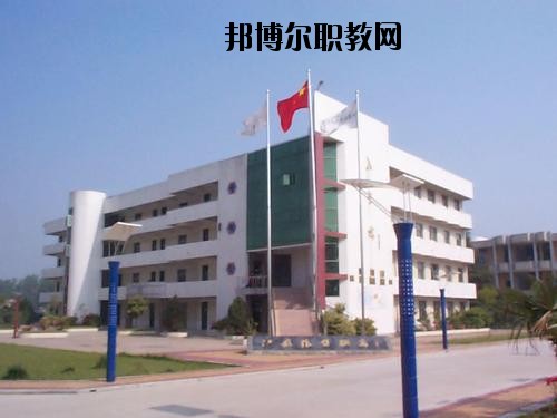 昭陽區(qū)高級職業(yè)中學(xué)2020年報名條件、招生要求、招生對象