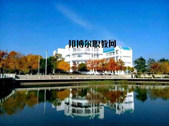 利川民族中等職業(yè)技術(shù)學(xué)校2020年報(bào)名條件、招生要求、招生對(duì)象