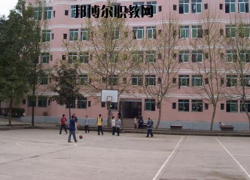 四川達(dá)州經(jīng)濟貿(mào)易學(xué)校2020年報名條件、招生要求、招生對象