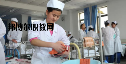 慶陽(yáng)衛(wèi)生學(xué)校2020年報(bào)名條件、招生要求、招生對(duì)象