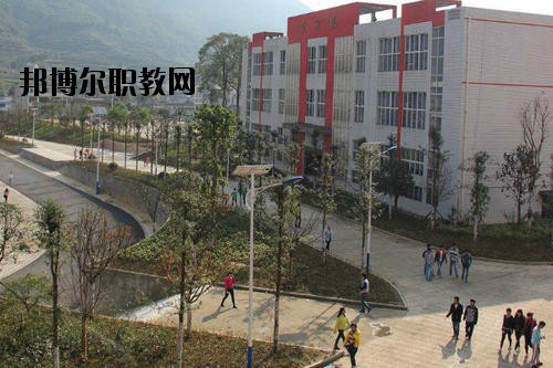 自貢市影視藝術(shù)學(xué)校2020年報名條件、招生要求、招生對象