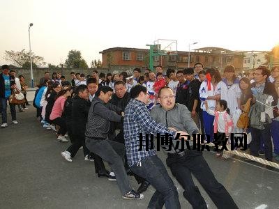 閬中師范學(xué)校2020年報名條件、招生要求、招生對象