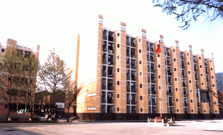 達(dá)州風(fēng)華職業(yè)技術(shù)學(xué)校2020年報名條件、招生要求、招生對象