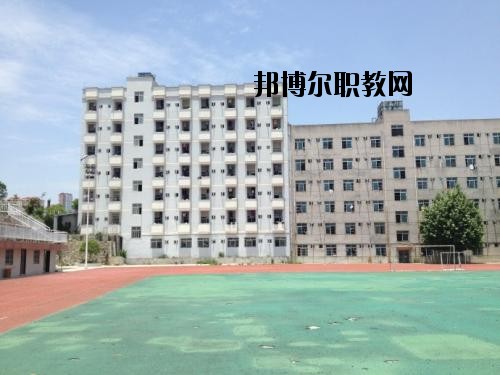 貴州省電子工業(yè)學(xué)校2020年報(bào)名條件、招生要求、招生對(duì)象