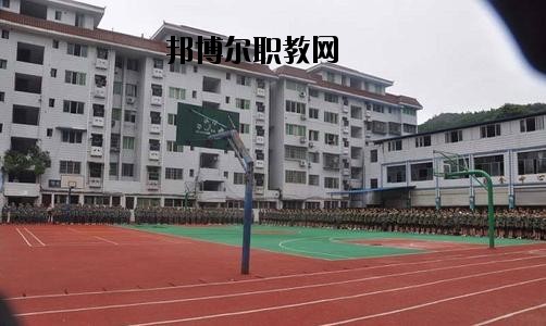 南充中等專業(yè)學(xué)校2020年報名條件、招生要求、招生對象