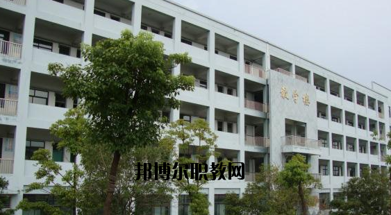 寧波興港職業(yè)高級(jí)中學(xué)2020年報(bào)名條件、招生要求、招生對(duì)象