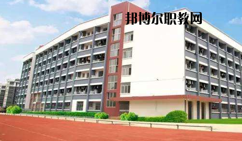 廣西商業(yè)技師學院2020年報名條件、招生要求、招生對象