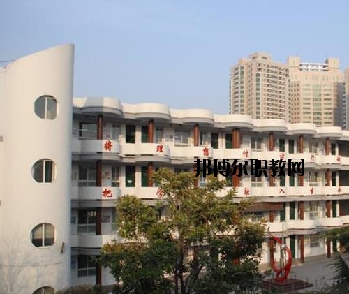 鄭州信息技術(shù)學(xué)校2021年報(bào)名條件、招生對象