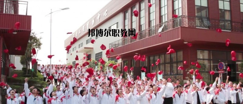 德陽中藝科技職業(yè)學校2020年報名條件、招生要求、招生對象