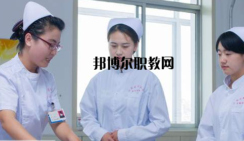 河南濮陽(yáng)衛(wèi)生學(xué)校2021年報(bào)名條件、招生要求、招生對(duì)象
