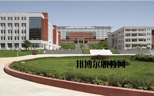 銅仁廣播電視大學(xué)中專部學(xué)校怎么樣、好不好