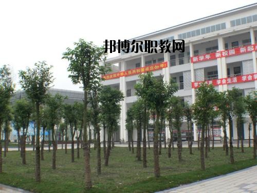 德陽電子工程學校2020年報名條件、招生要求、招生對象