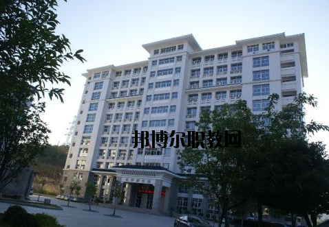 云浮技工學(xué)校2020年報(bào)名條件、招生要求、招生對(duì)象