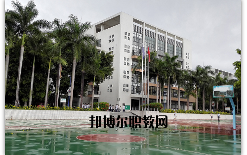 東莞電子科技學(xué)校2020年報(bào)名條件、招生要求、招生對(duì)象