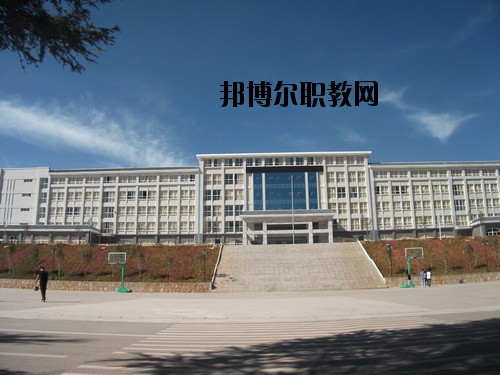 文山職業(yè)高級中學(xué)2020年報名條件、招生要求、招生對象
