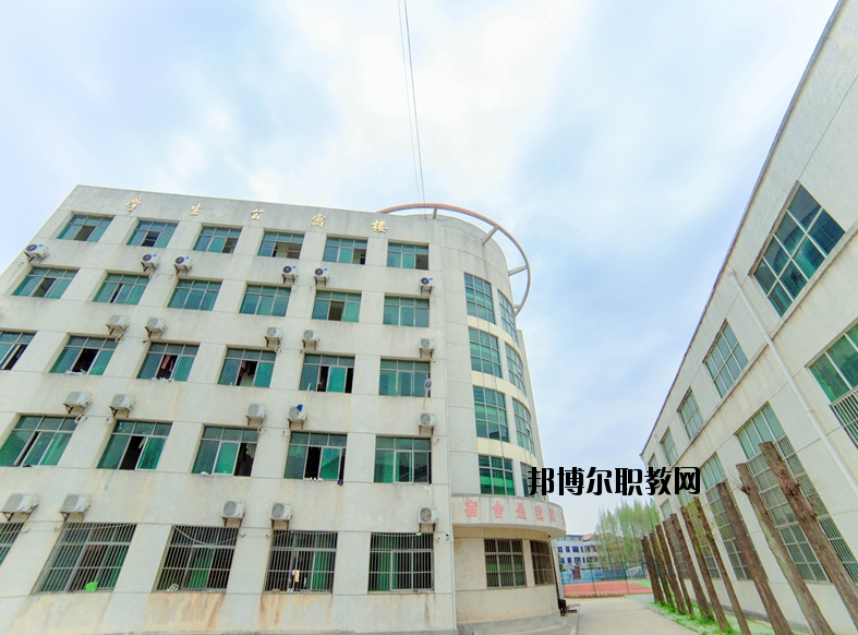 黃岡技師學(xué)院2020年報(bào)名條件、招生要求、招生對(duì)象